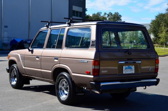 1985 Toyota Land Cruiser FJ60 60 SERIES -- 300+ HD PICS -- SERVICE RECORDS! - photo 10