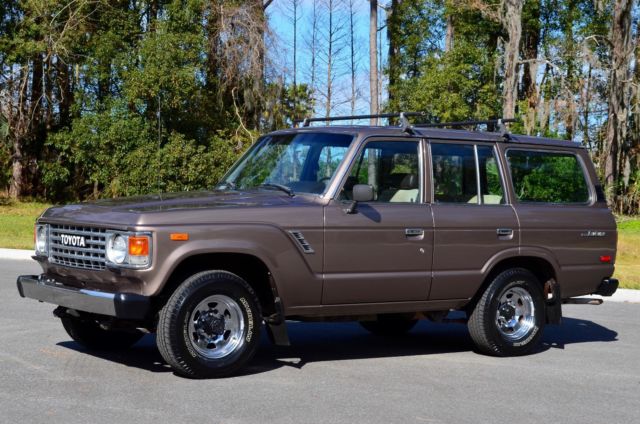 1985 Toyota Land Cruiser FJ60 60 SERIES -- 300+ HD PICS -- SERVICE RECORDS! - photo 5