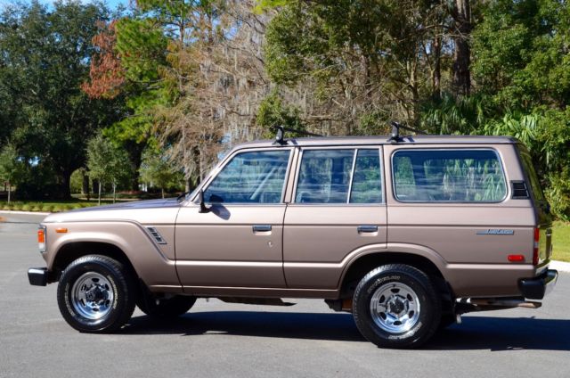 1985 Toyota Land Cruiser FJ60 60 SERIES -- 300+ HD PICS -- SERVICE RECORDS! - photo 8