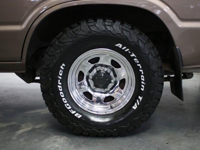 1985 Toyota Land Cruiser AWD MANUAL TRANSMISSION - photo 13