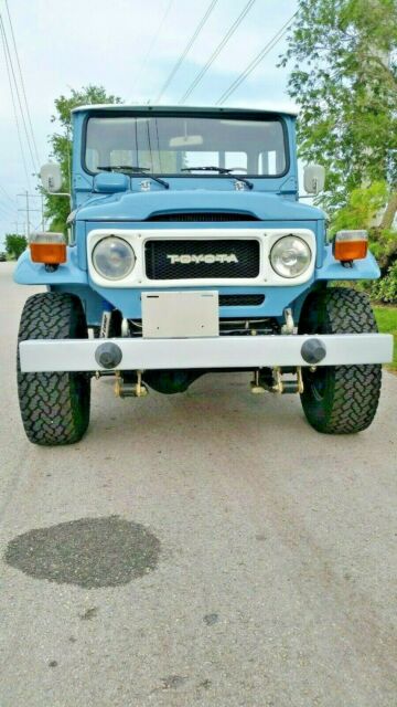 1985 Toyota Land Cruiser fj-45 - photo 7