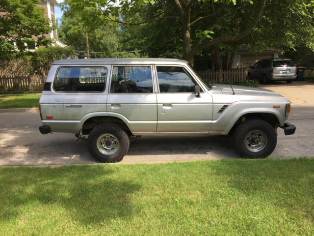 1985 Toyota Land Cruiser FJ60 - photo 2