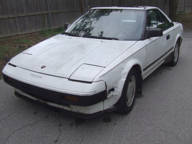 1985 Toyota MR2 GT - photo 2