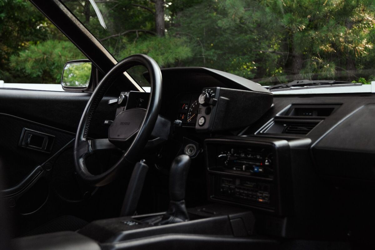 1985 Toyota MR2 - photo 5