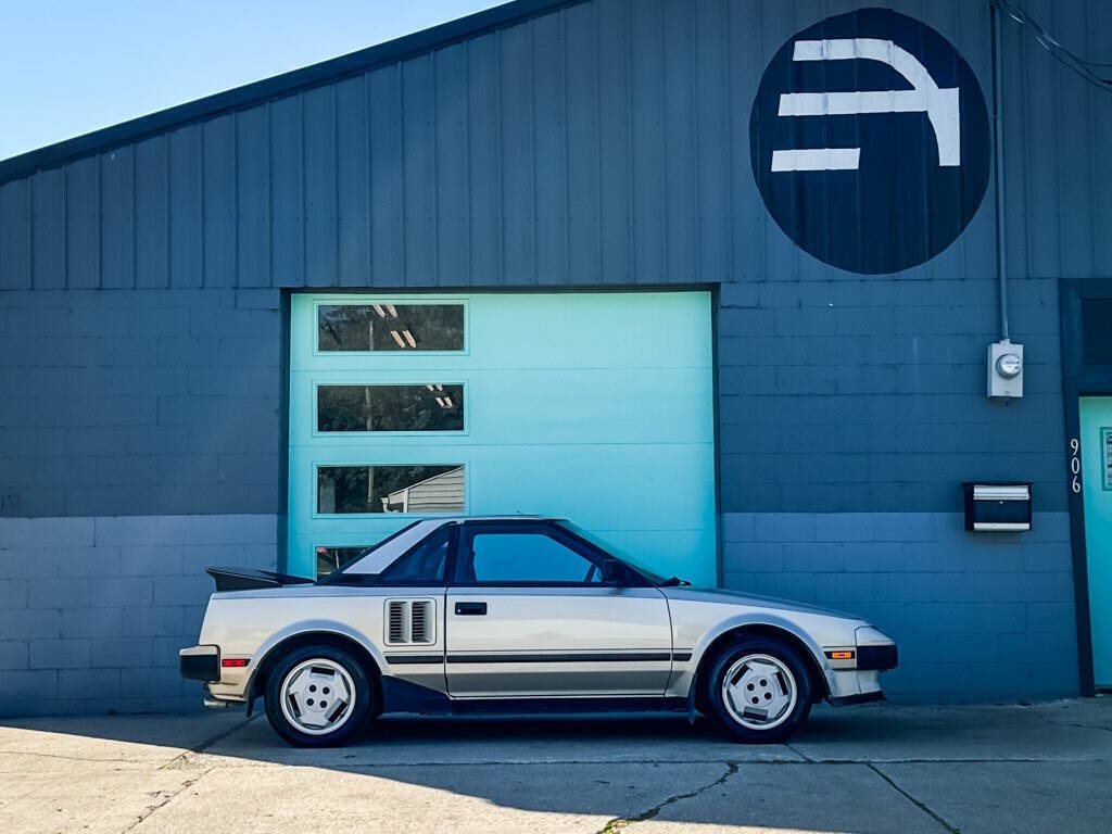 1985 Toyota MR2 Base 2dr Coupe - photo 10