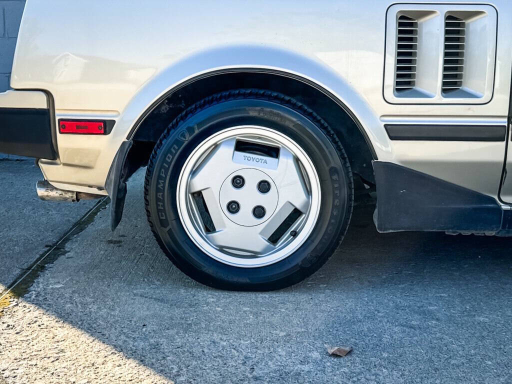 1985 Toyota MR2 Base 2dr Coupe - photo 12