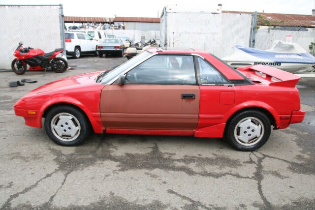 1985 Toyota MR2 - photo 2