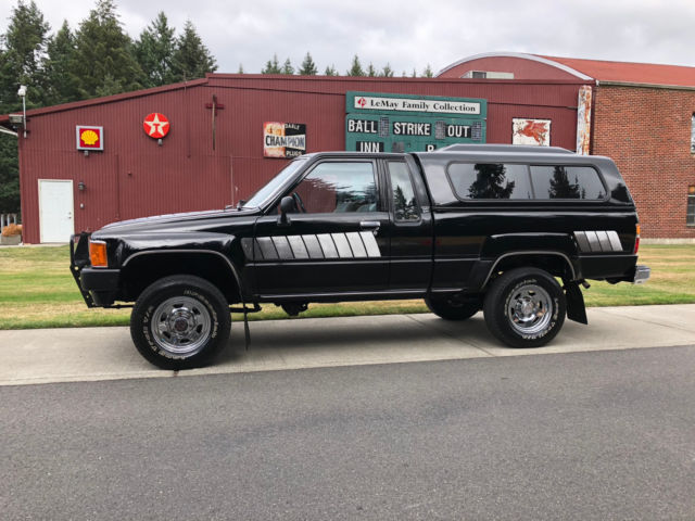 1985 Toyota Pickup SR5 - photo 2