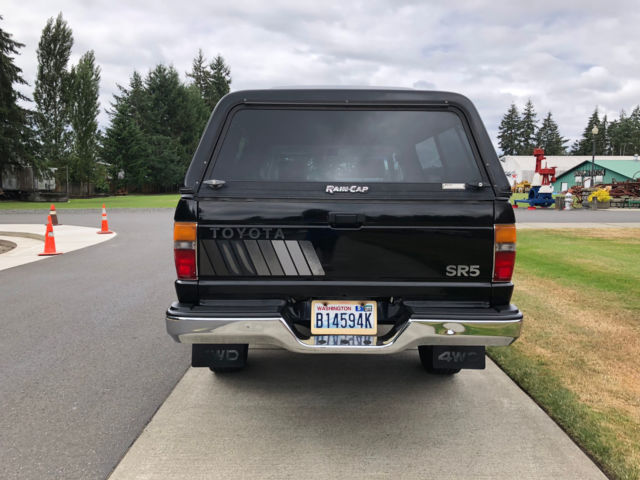 1985 Toyota Pickup SR5 - photo 5