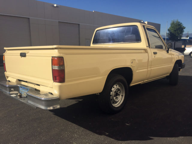 1985 Toyota Other Base Standard Cab Pickup 2-Door - photo 7