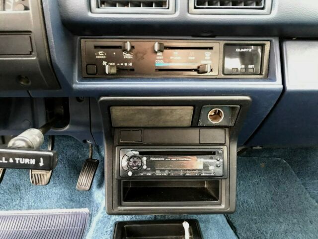 1985 Toyota Tacoma Deluxe - photo 12