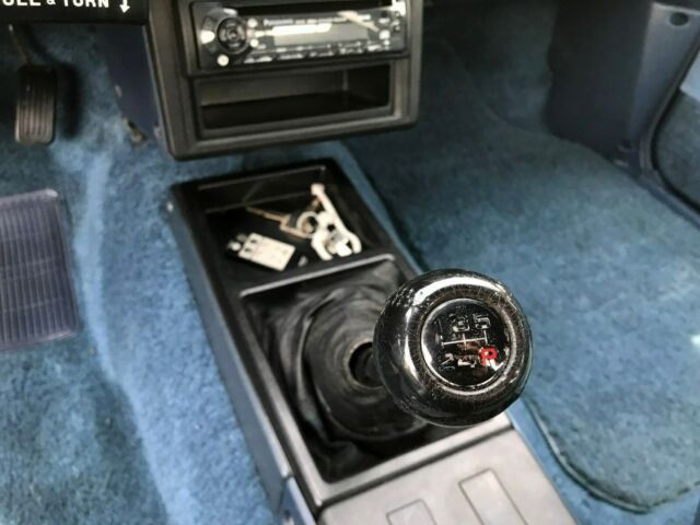 1985 Toyota Tacoma Deluxe - photo 13
