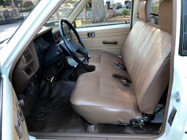 1985 Toyota Tacoma Deluxe - photo 10
