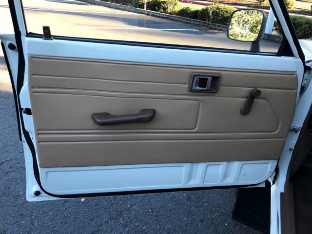 1985 Toyota Tacoma Deluxe - photo 8