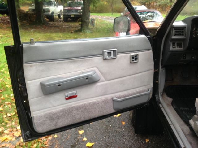 1985 Toyota Pickup SR5 - photo 12
