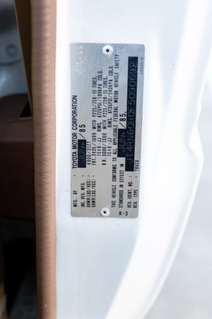1985 Toyota Pickup RN60 - photo 12