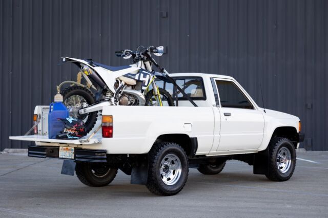 1985 Toyota Pickup RN60 - photo 2