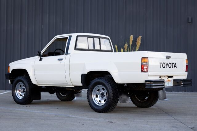 1985 Toyota Pickup RN60 - photo 4