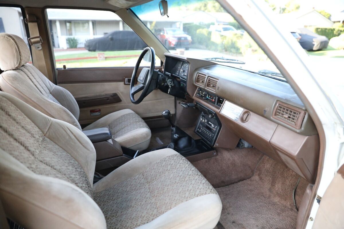 1985 Toyota 1/2 Ton Pickup - photo 12