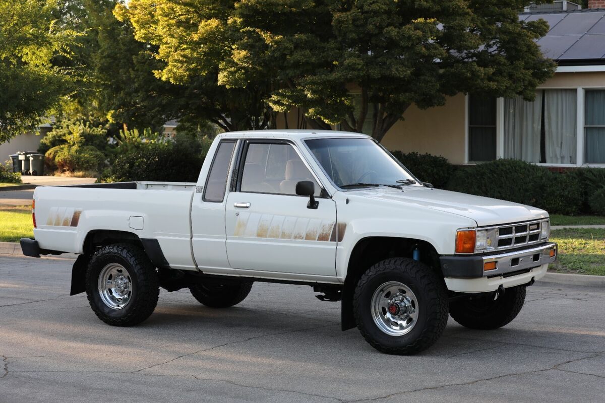 1985 Toyota 1/2 Ton Pickup - photo 5