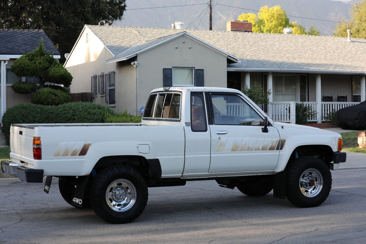 1985 Toyota 1/2 Ton Pickup - photo 6