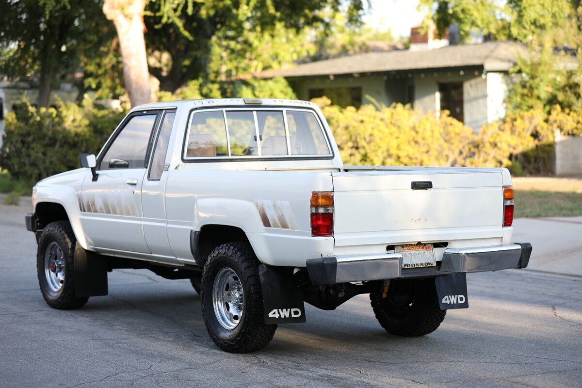 1985 Toyota 1/2 Ton Pickup - photo 9