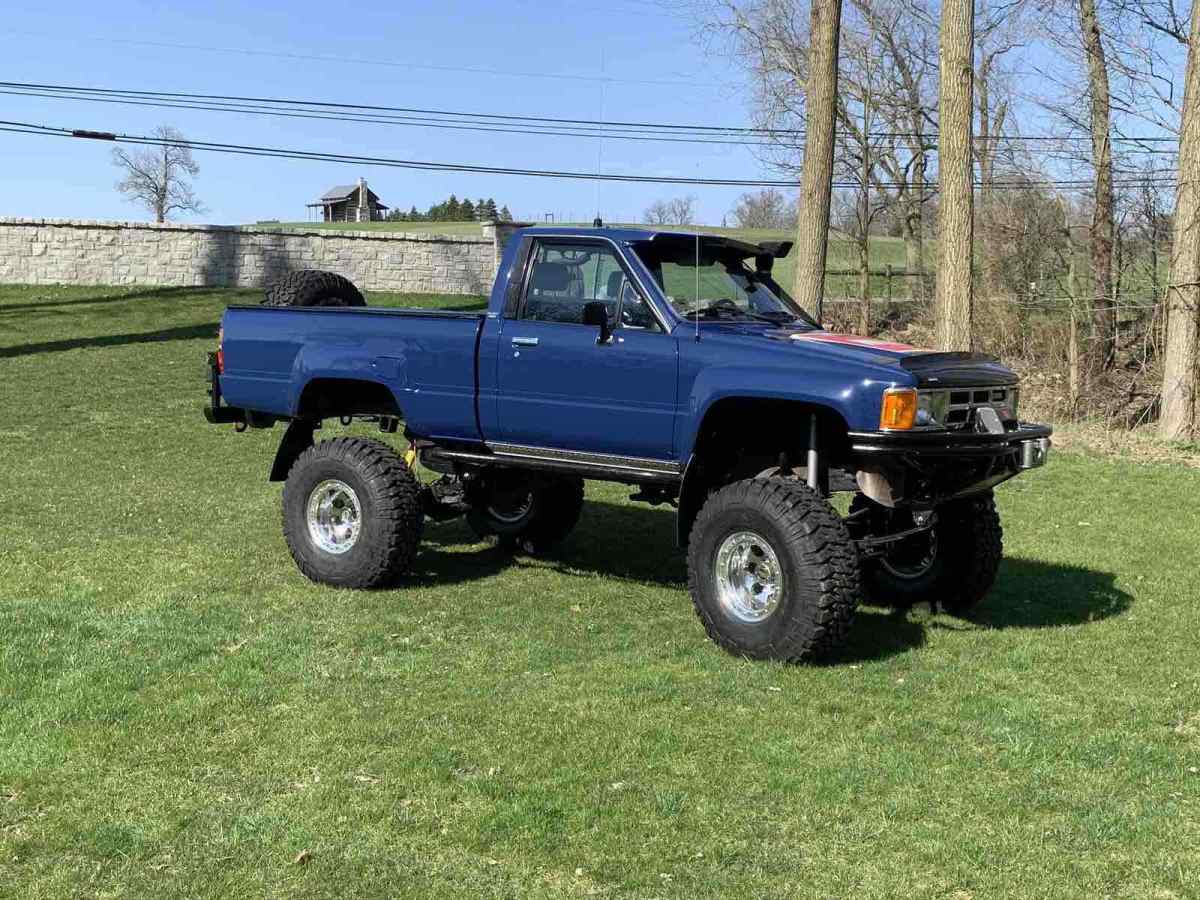 1985 Toyota Pickup RN60 SR5 - photo 4