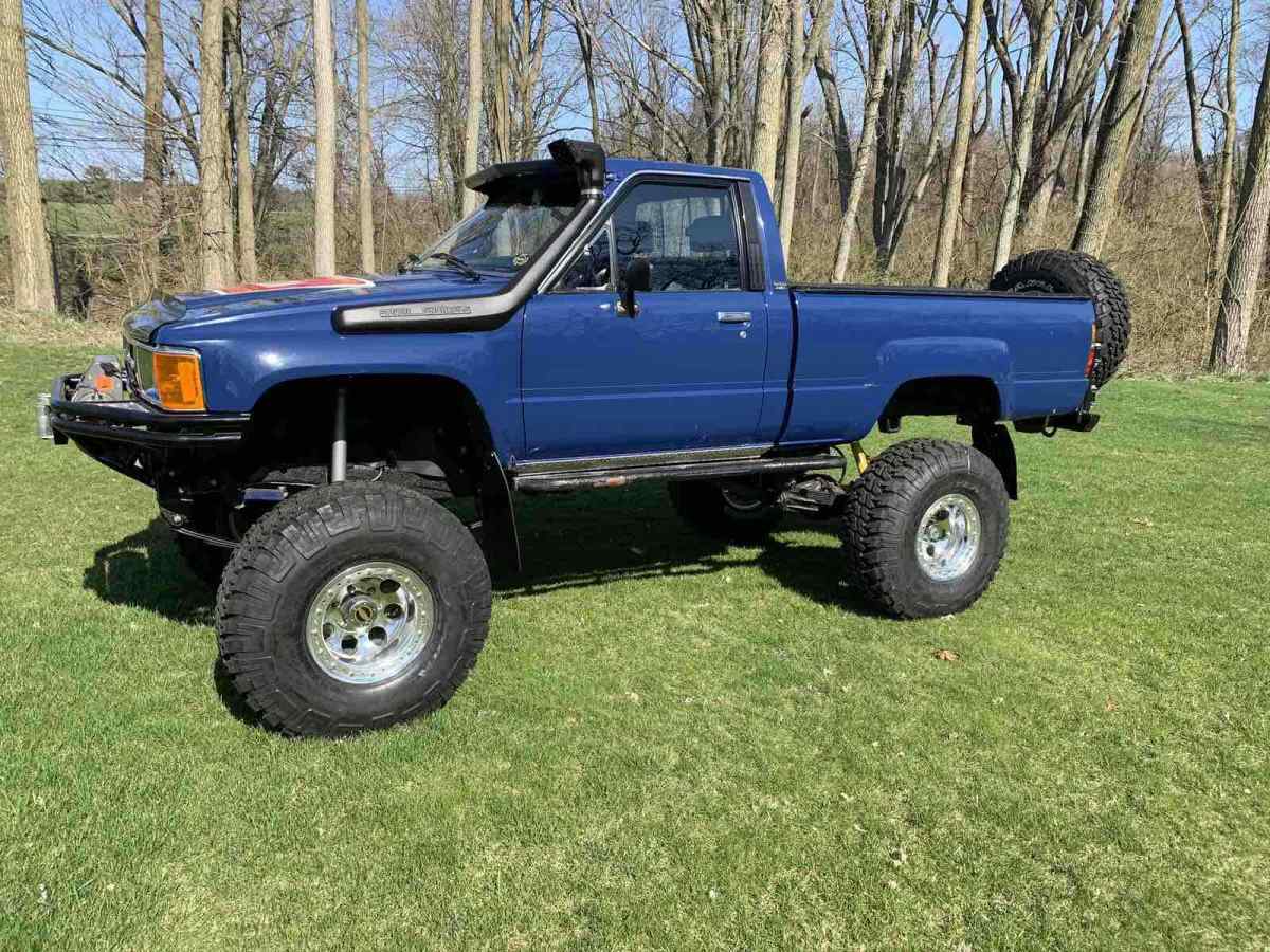 1985 Toyota Pickup RN60 SR5 - photo 5