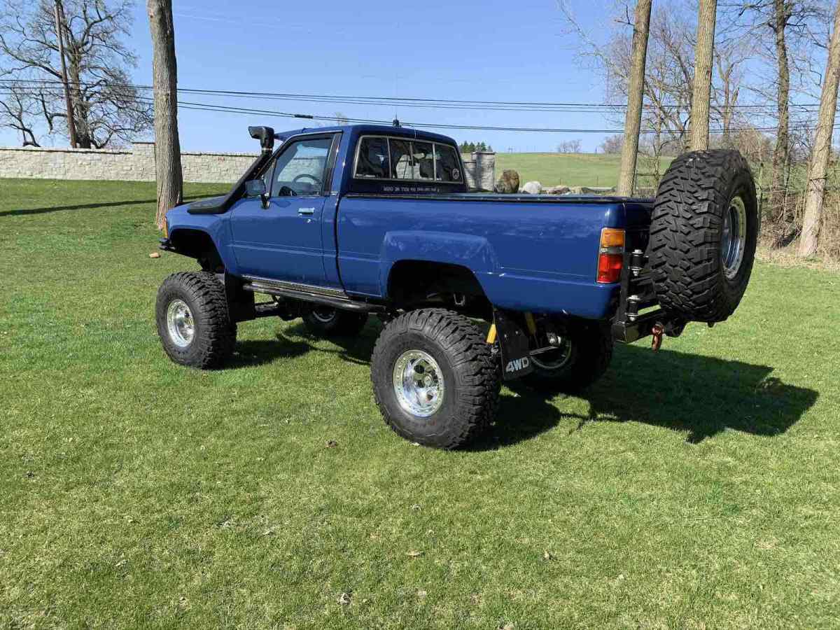 1985 Toyota Pickup RN60 SR5 - photo 8