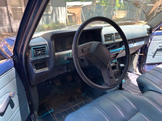 1985 Toyota Pickup 1 TON LONG BED RN55 - photo 10