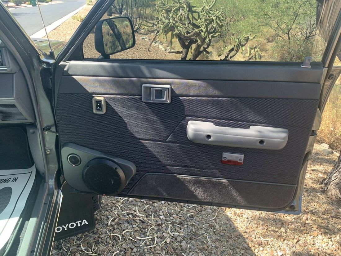 1985 Toyota Pickup XTRACAB RN66 SR5 - photo 11