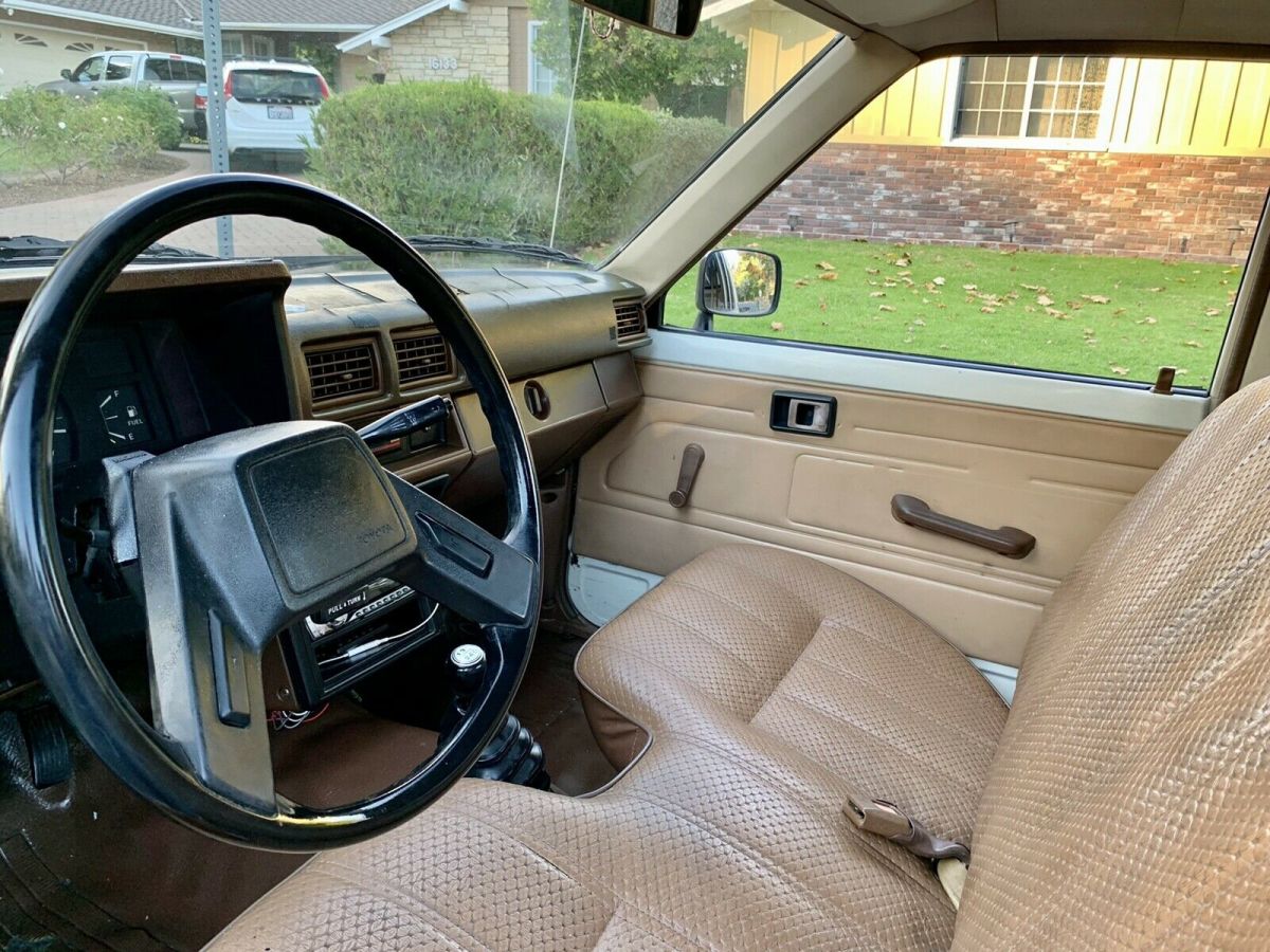 1985 Toyota Pickup 1/2 TON RN50 - photo 10