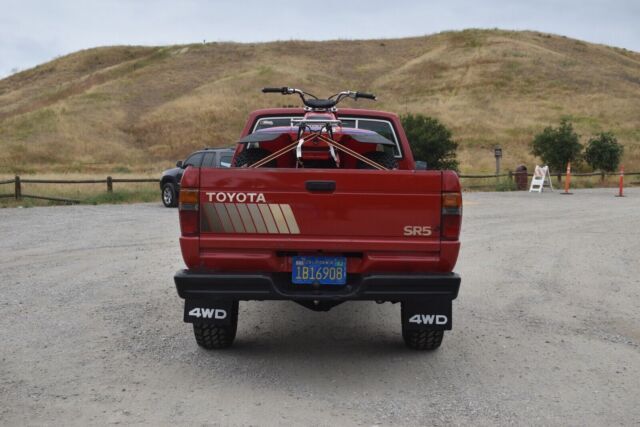 1985 Toyota Pickup RN65 SR5 - photo 5