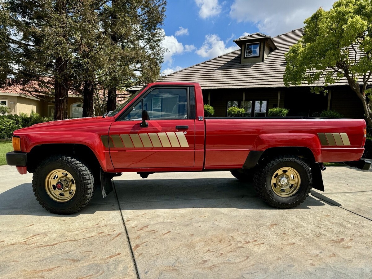 1985 Toyota Pickup RN65 SR5 - photo 2