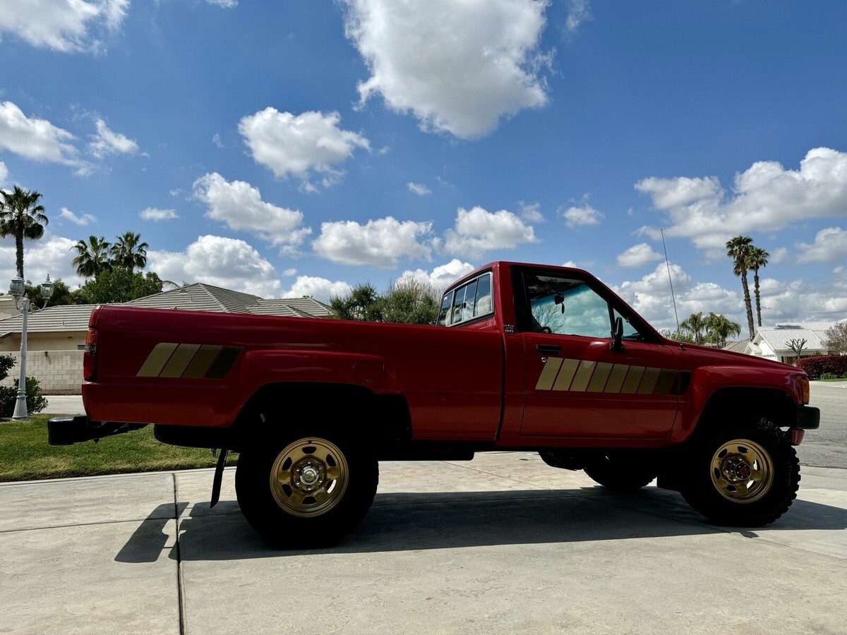 1985 Toyota Pickup RN65 SR5 - photo 5