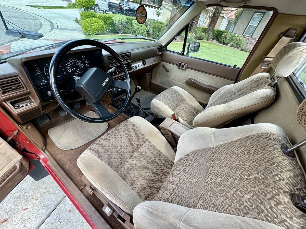 1985 Toyota Pickup RN65 SR5 - photo 6