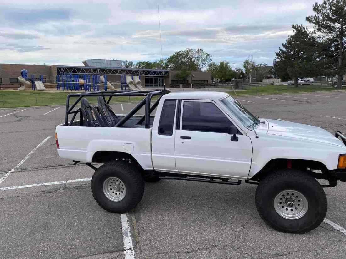 1985 Toyota Pickup RN60 SR5 - photo 2