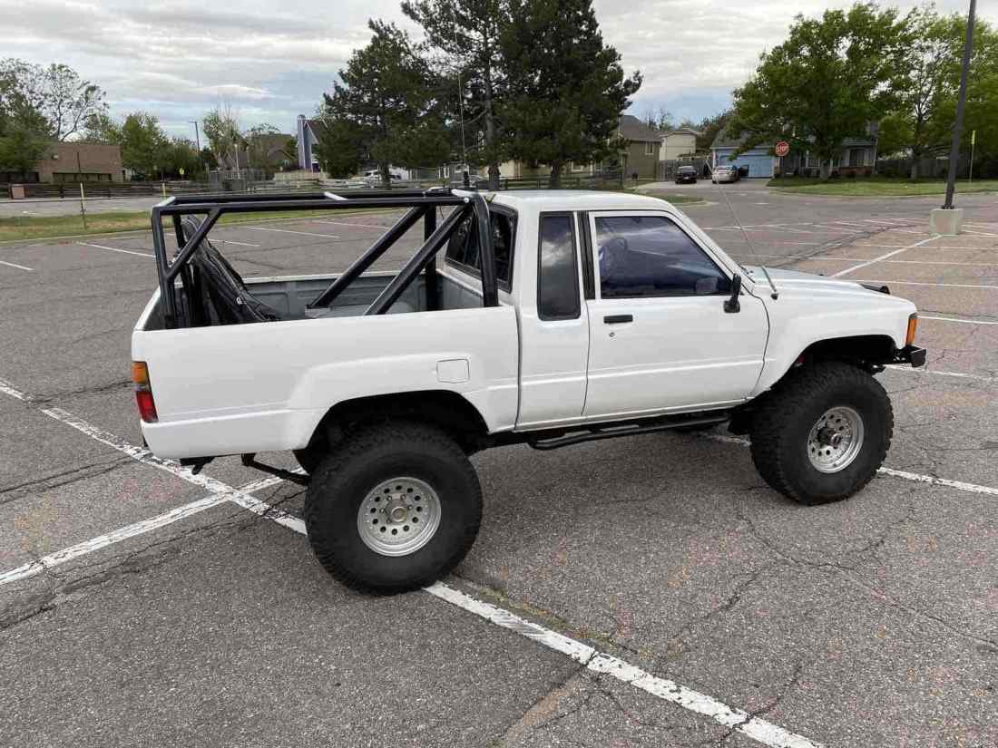 1985 Toyota Pickup RN60 SR5 - photo 3