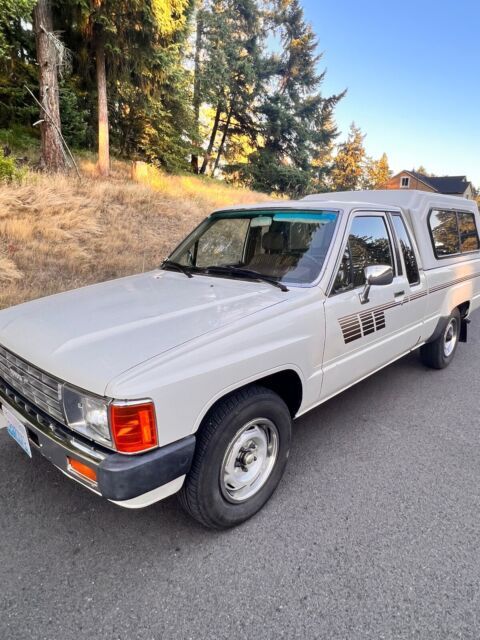 1985 Toyota Pickup XTRACAB RN56 DLX - photo 6