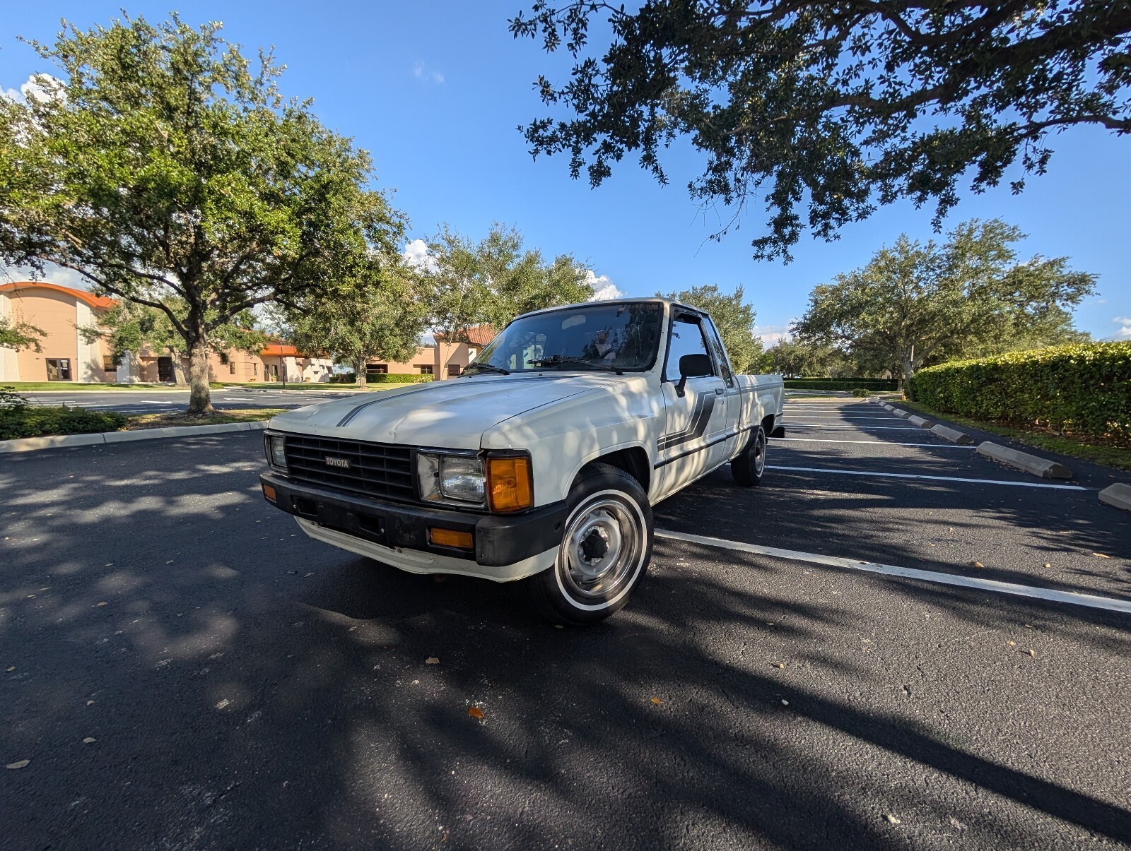 1985 Toyota Tacoma XTRACAB RN56 SR5 - photo 2