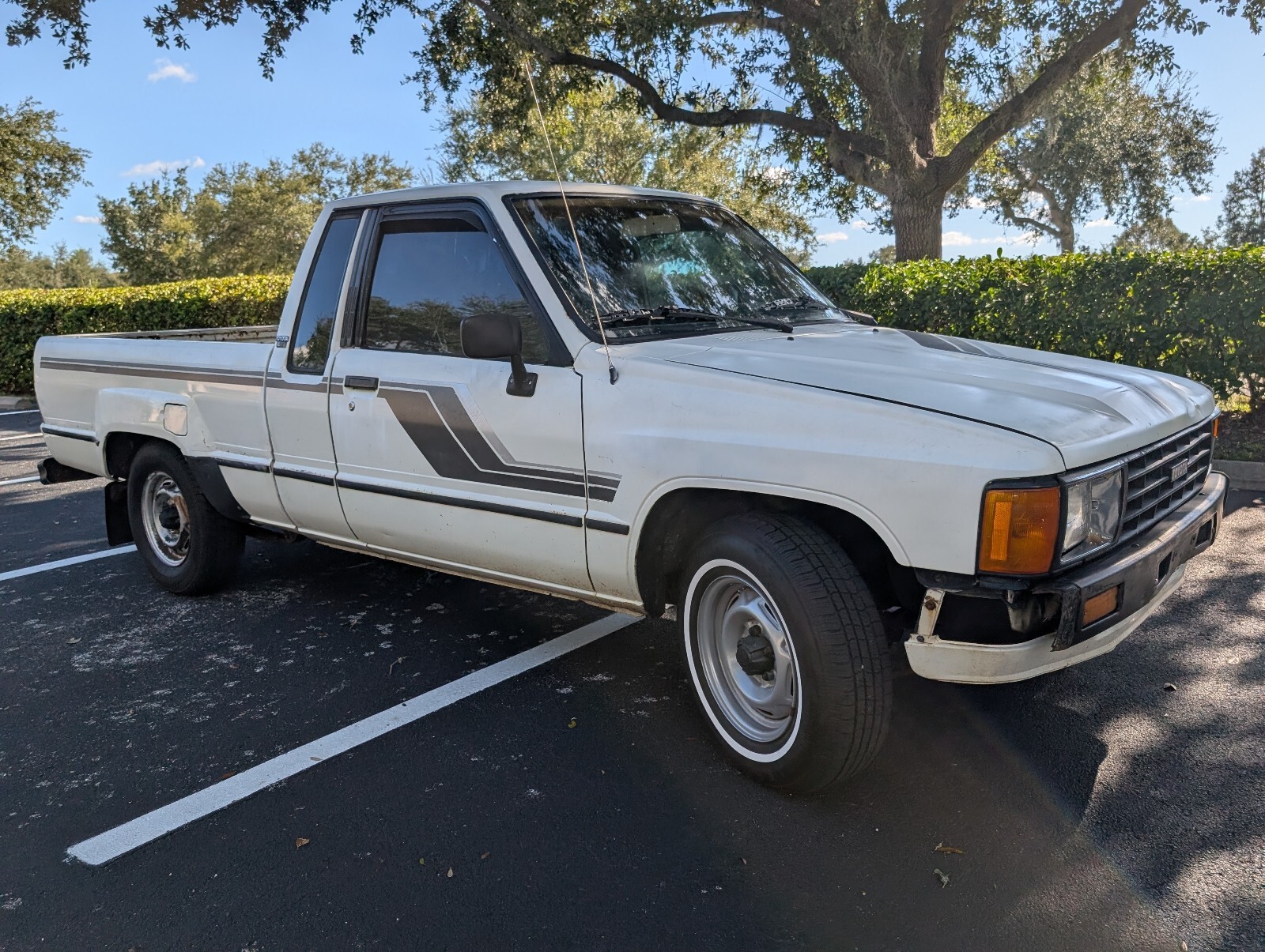 1985 Toyota Tacoma XTRACAB RN56 SR5 - photo 4