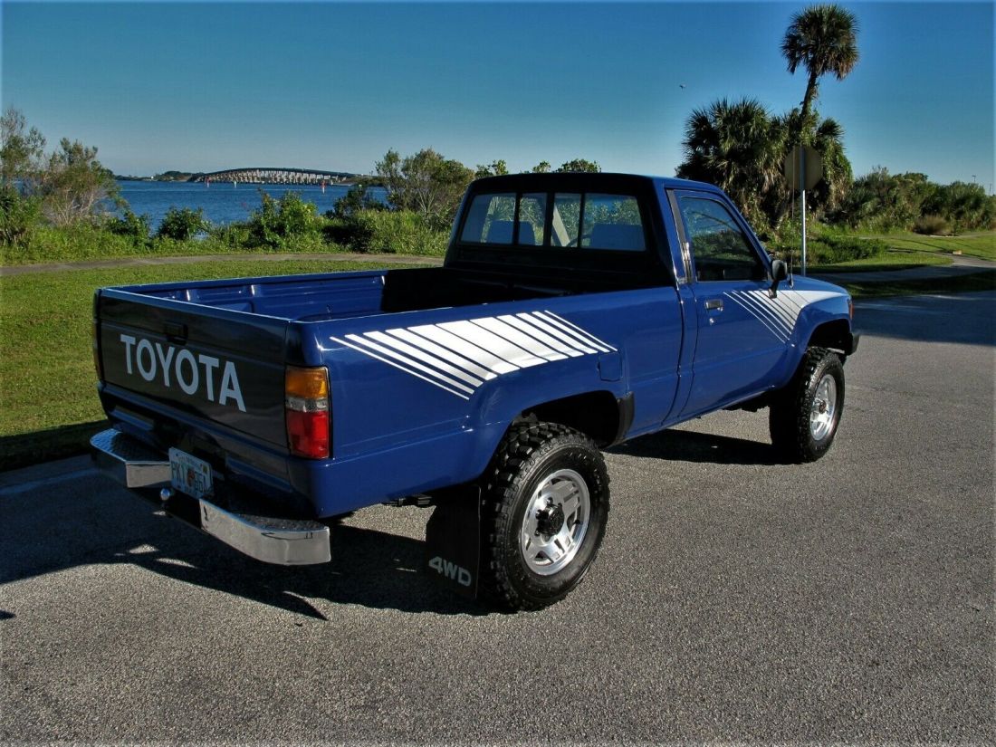 1985 Toyota Pickup - photo 6