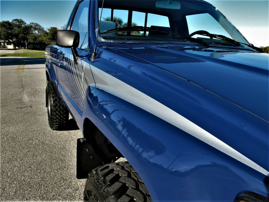 1985 Toyota Pickup - photo 8