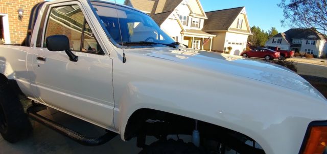 1985 Toyota Pickup SR5 - photo 3