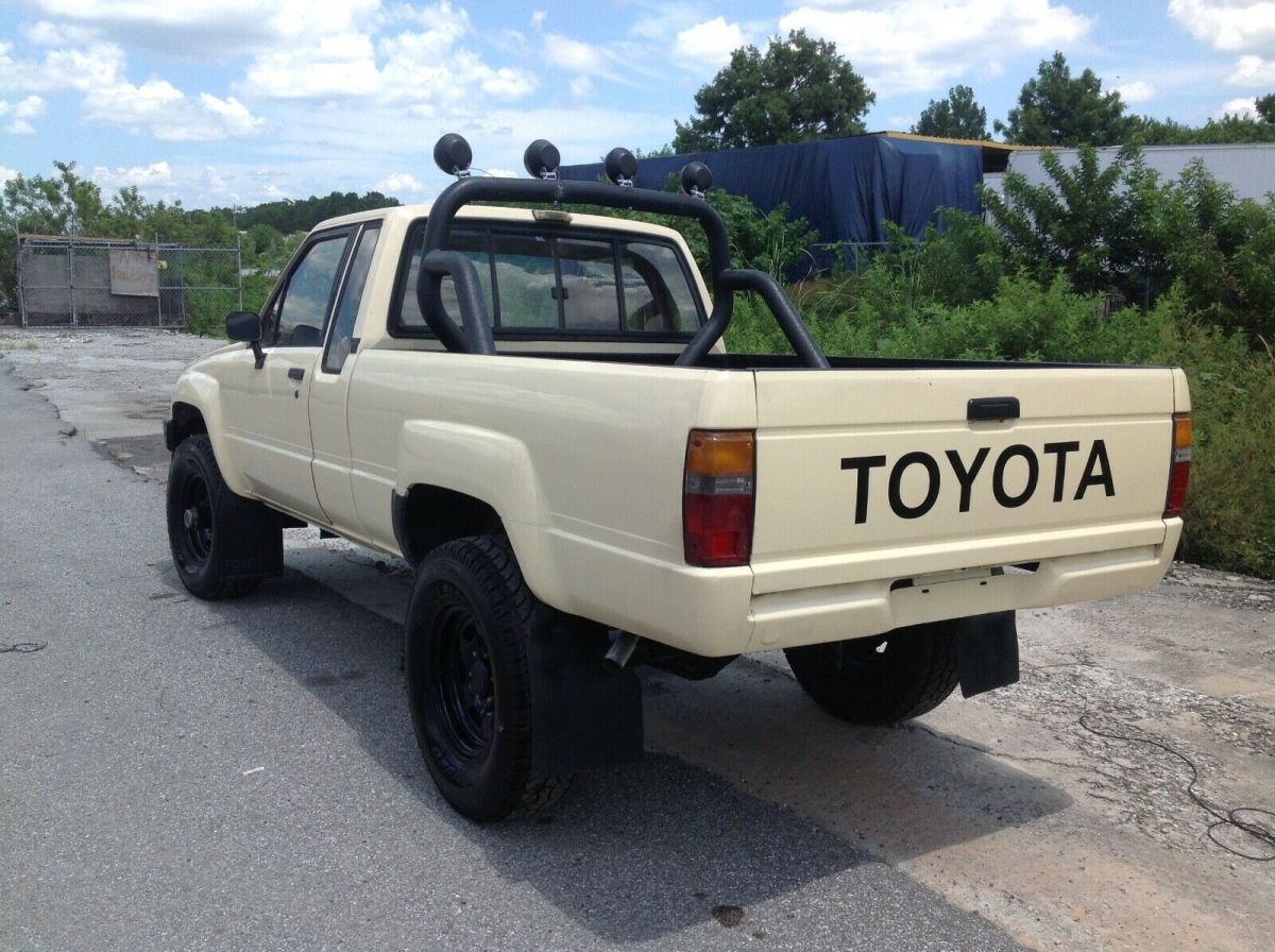 1985 Toyota Pickup 22RE EFI 4X4 MANUAL 5 SPEED SR5 - photo 12