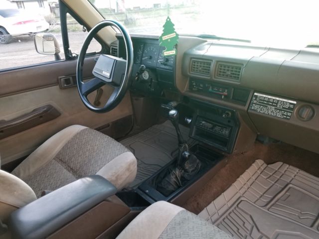 1985 Toyota Pickup SR5 - photo 9