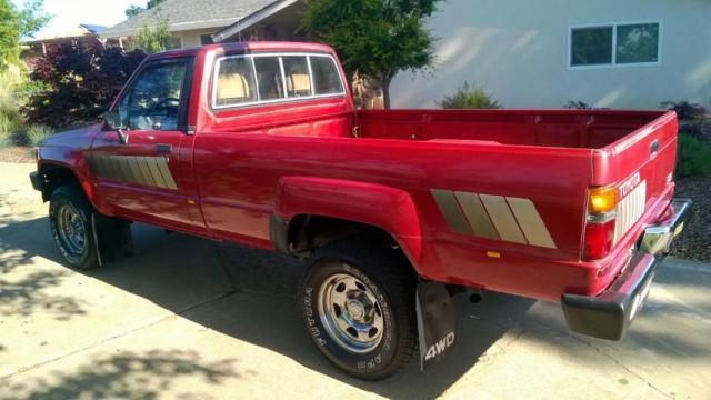 1985 Toyota Tacoma SR5 - photo 5