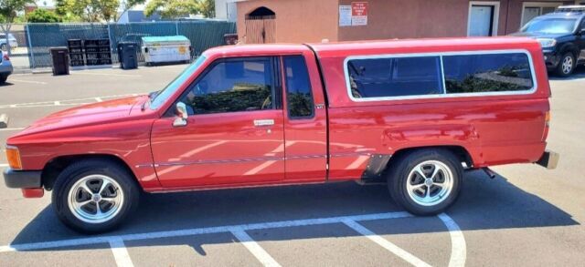 1985 Toyota SR5 Pickup Automatic XTRA-CAB SR5 RARE ORIGINAL PRISTINE ONE OF ONE! 1985 Toyota 4Runner XTRACAB SR5