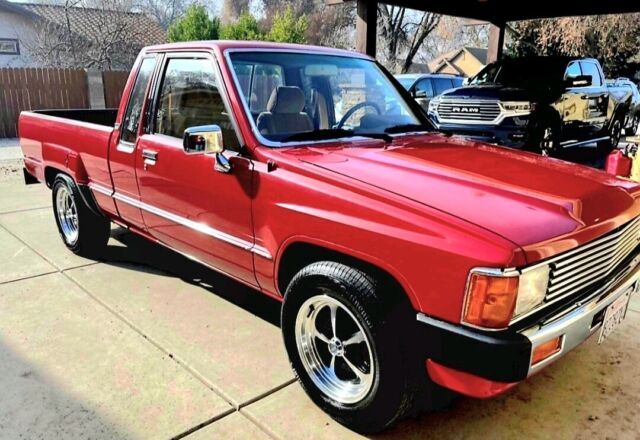 1985 Toyota 4Runner XTRACAB SR5 - photo 4