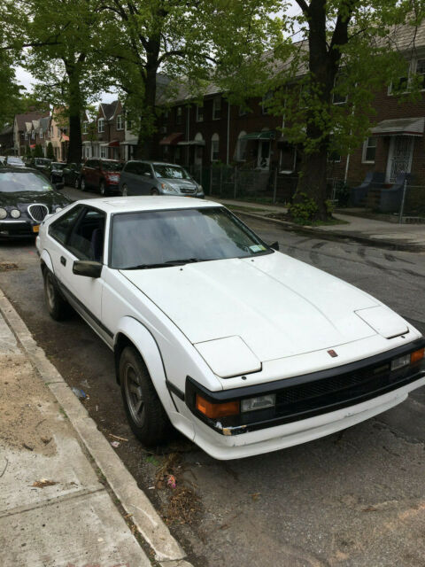 1985 Toyota Supra - photo 2